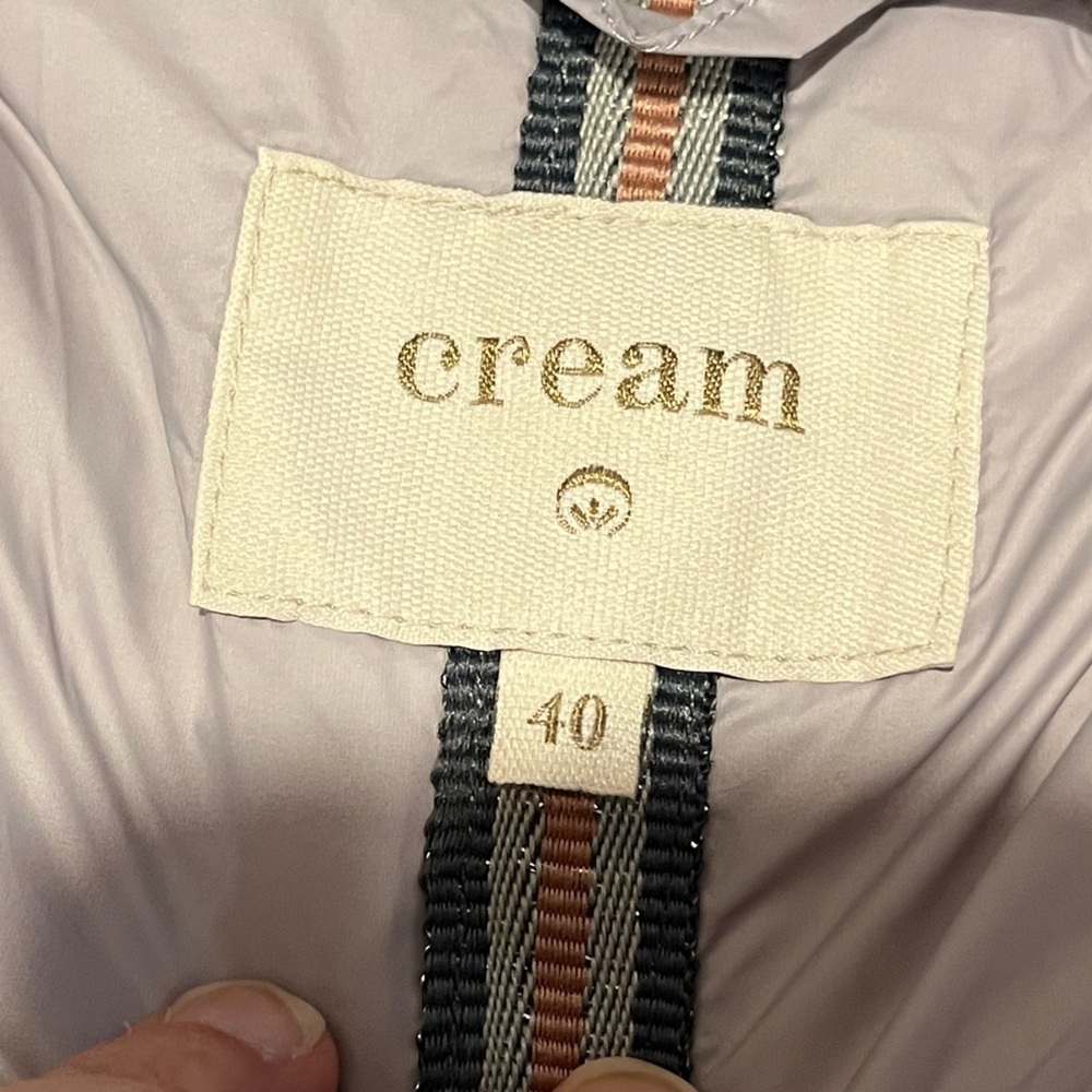 CREAM PUFFER JACKET – SIZE 40 (M) - Picture 3 of 10